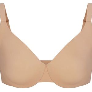 NEW WITH TAGS SKIMS SMOOTHING FULL COVERAGE BRA SIZE 36DD